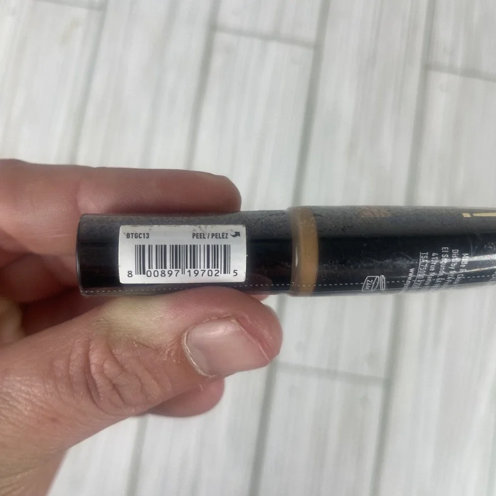 NYX‎ PROFESSIONAL MAKEUP Born To Glow Radiant Concealer- GOLDEN BTGC13